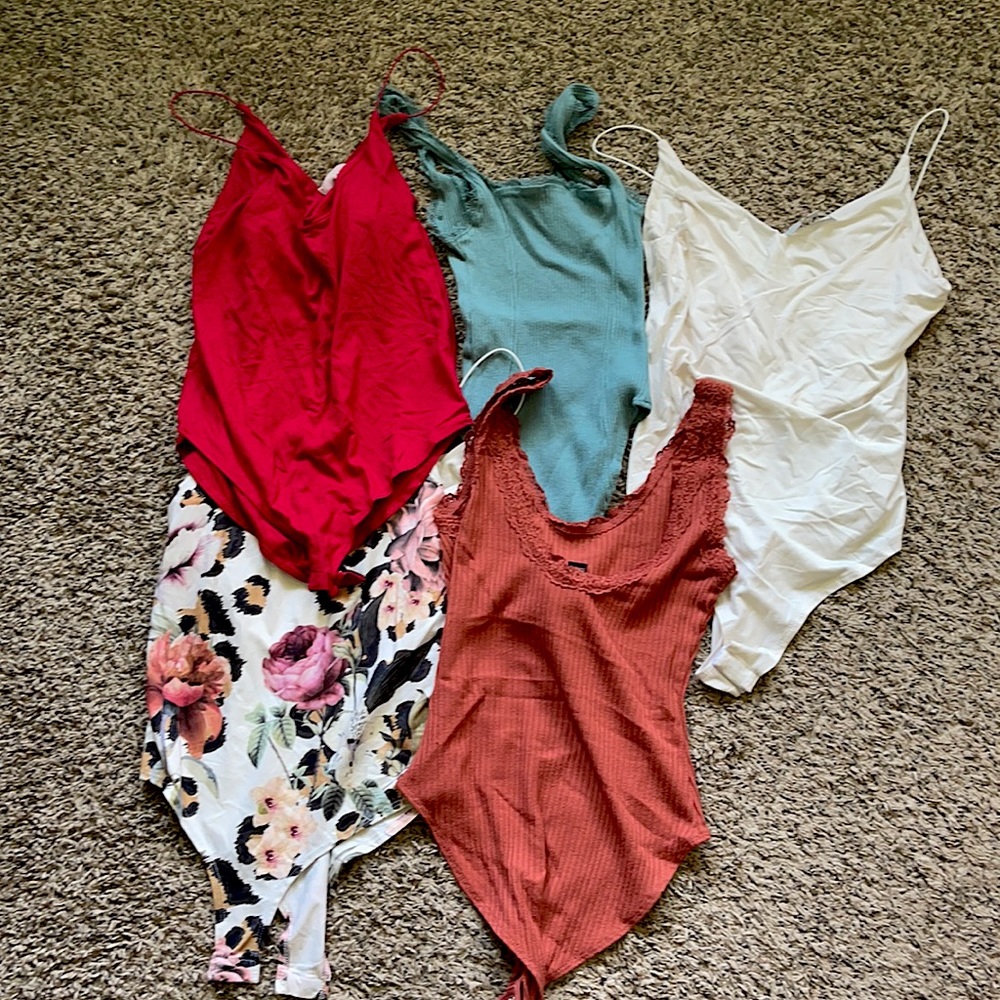 5 bodysuits size small